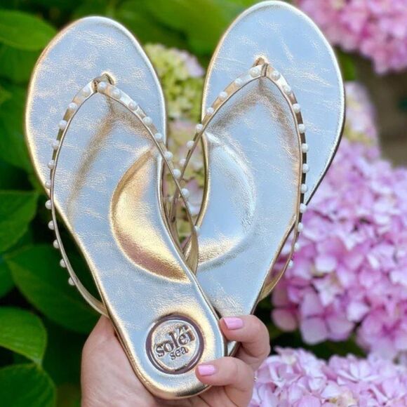 NWOT Soléi Sea Gold Pearl-Embellished INDIE SOLID METALLIC GOLD WITH PEARLS - Picture 2 of 13